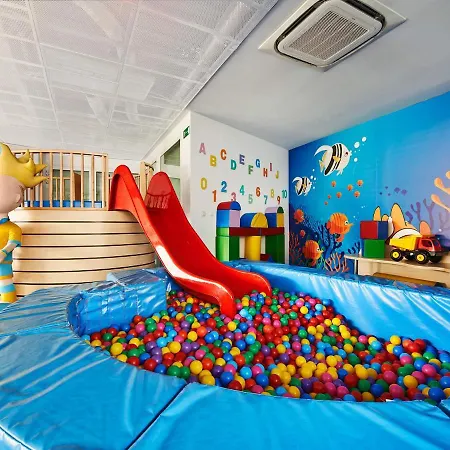 Vacationclub - Ultramarine 50 * קולובז'ג